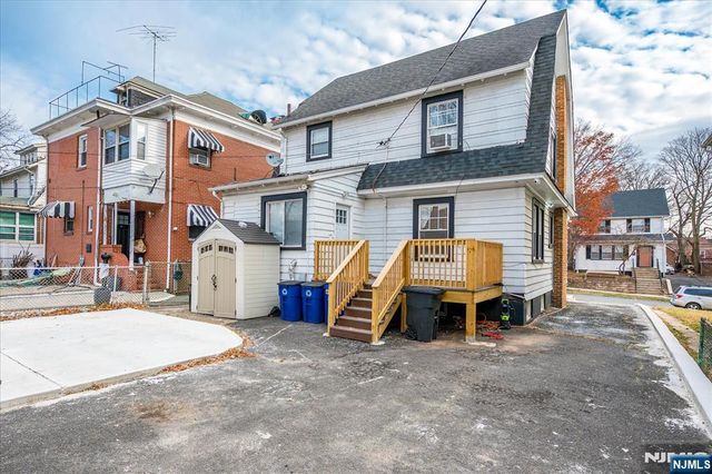 85 Hillcrest Terrace, East Orange, NJ 07018