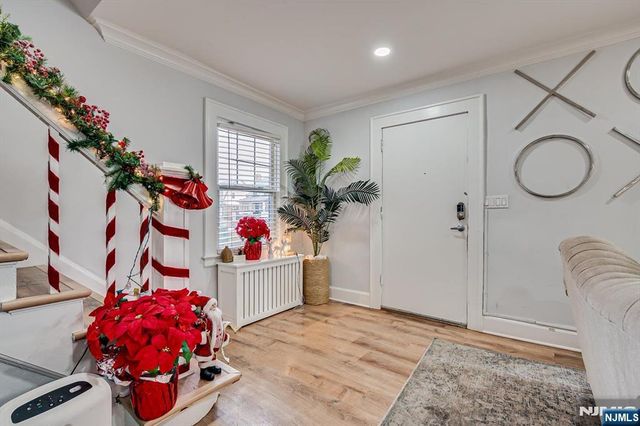 85 Hillcrest Terrace, East Orange, NJ 07018