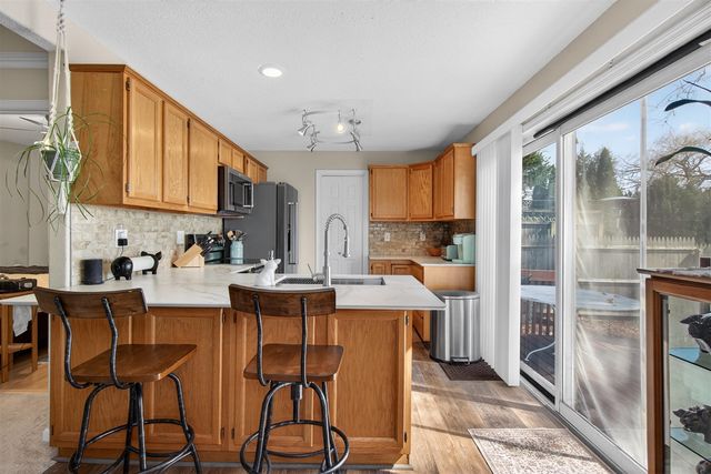 107 Studer Drive, Grass Lake, MI 49240