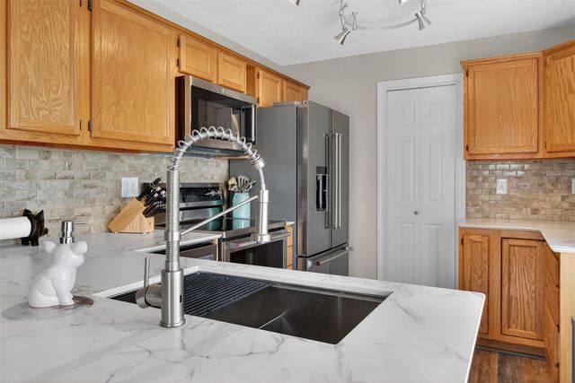 107 Studer Drive, Grass Lake, MI 49240