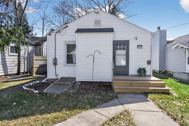 107 Studer Drive, Grass Lake, MI 49240