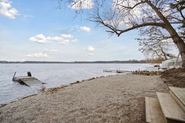 107 Studer Drive, Grass Lake, MI 49240