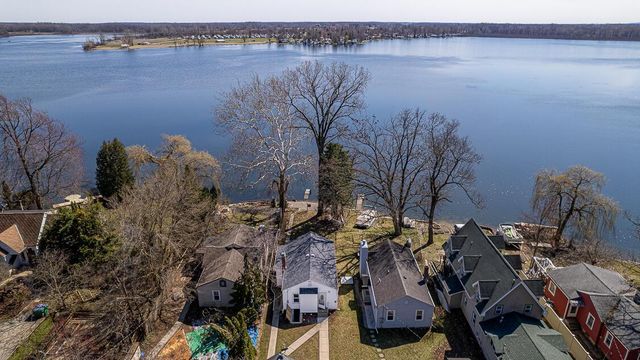 107 Studer Drive, Grass Lake, MI 49240