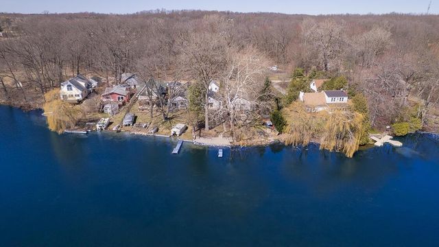 107 Studer Drive, Grass Lake, MI 49240