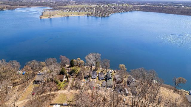 107 Studer Drive, Grass Lake, MI 49240