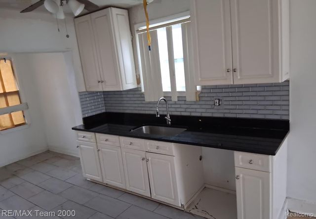 9925 Bishop Street, Detroit, MI 48224