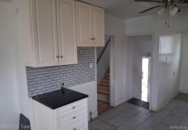 9925 Bishop Street, Detroit, MI 48224