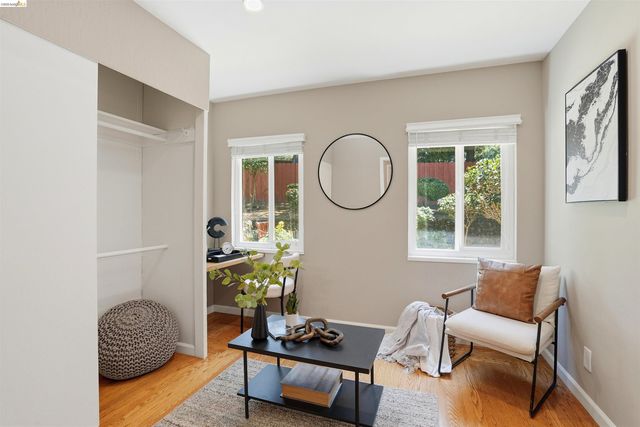4500 Oak Hill Rd, Oakland, CA 94605