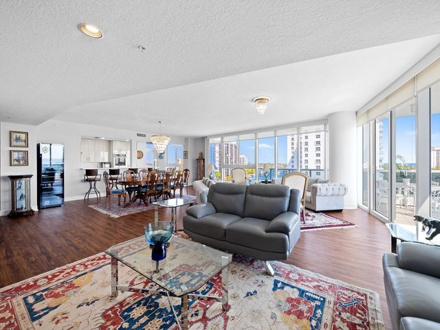 715 Bayshore Drive 904, Fort Lauderdale, FL 33304