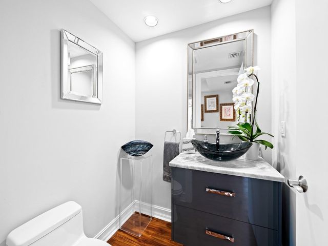 715 Bayshore Drive 904, Fort Lauderdale, FL 33304