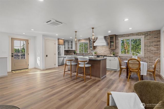 9813 Moran Road, Arlington, WA 98223