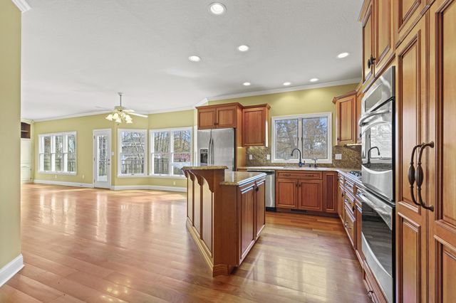 2808 WILD PLUM CT, Columbia, MO 65201