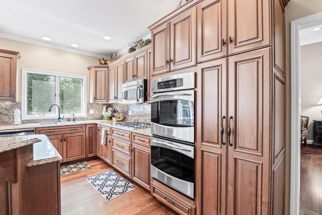 2808 WILD PLUM CT, Columbia, MO 65201