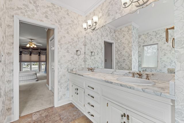 2808 WILD PLUM CT, Columbia, MO 65201