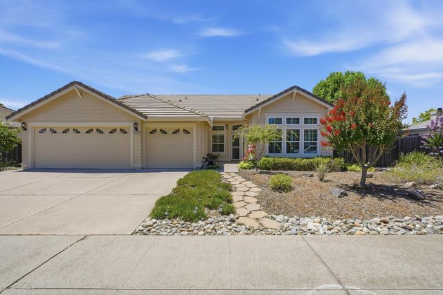 8329 Oakwood Hills Cir, Citrus Heights, CA 95610