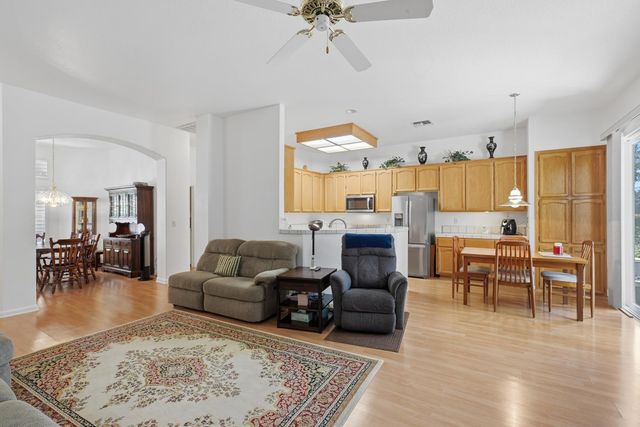 8329 Oakwood Hills Cir, Citrus Heights, CA 95610