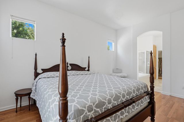 8329 Oakwood Hills Cir, Citrus Heights, CA 95610