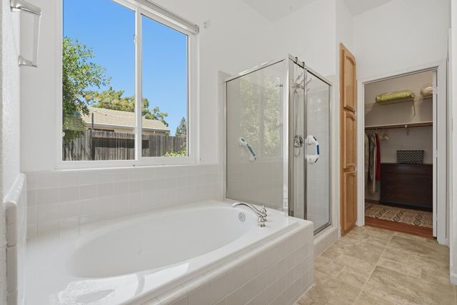 8329 Oakwood Hills Cir, Citrus Heights, CA 95610