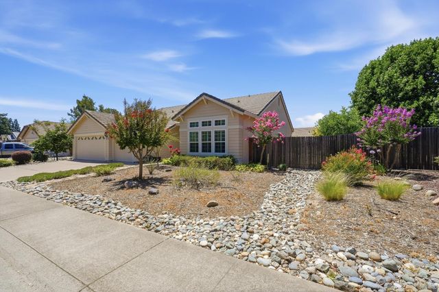 8329 Oakwood Hills Cir, Citrus Heights, CA 95610