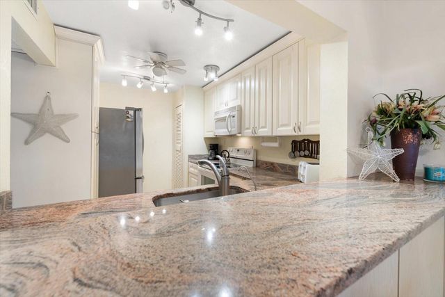12300 VONN ROAD 7106, Largo, FL 33774