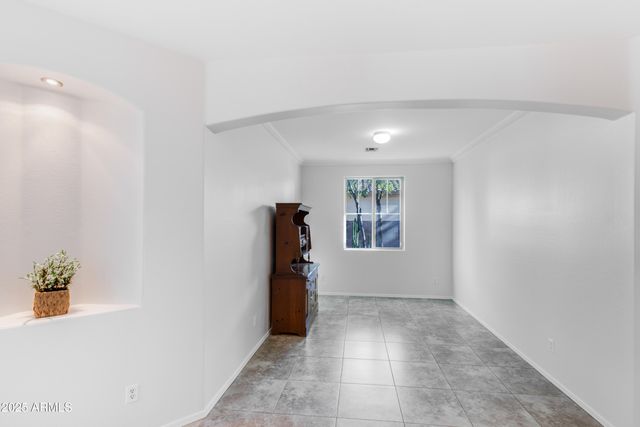 17366 W FETLOCK Trail, Surprise, AZ 85387