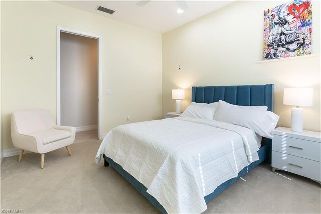 13479 Sumter LN, Naples, FL 34109