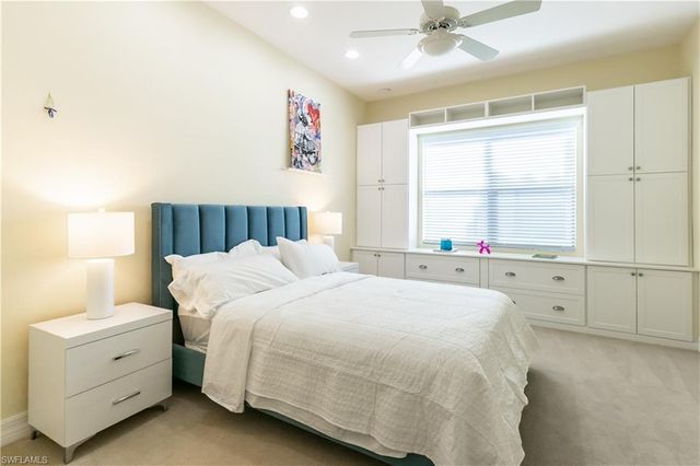 13479 Sumter LN, Naples, FL 34109