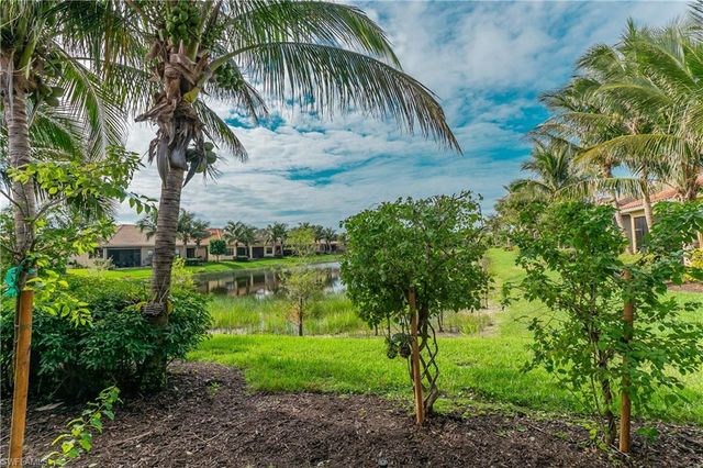13479 Sumter LN, Naples, FL 34109