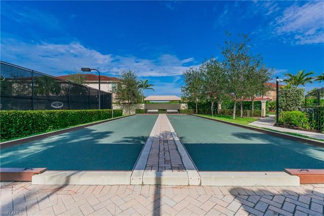 13479 Sumter LN, Naples, FL 34109