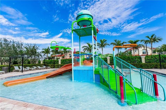 13479 Sumter LN, Naples, FL 34109