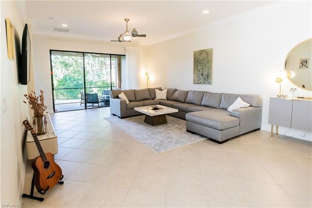 13479 Sumter LN, Naples, FL 34109