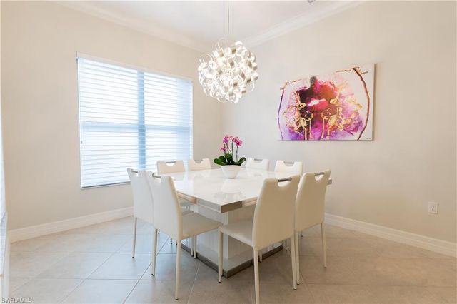 13479 Sumter LN, Naples, FL 34109