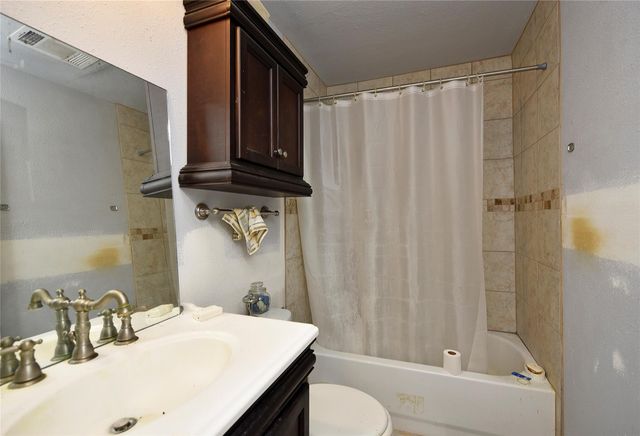 911 Wynnwood Lane, Houston, TX 77008