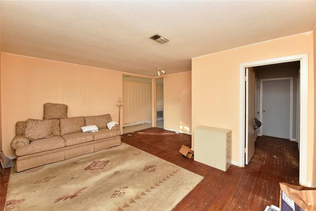 911 Wynnwood Lane, Houston, TX 77008