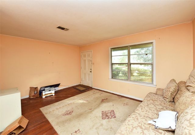 911 Wynnwood Lane, Houston, TX 77008