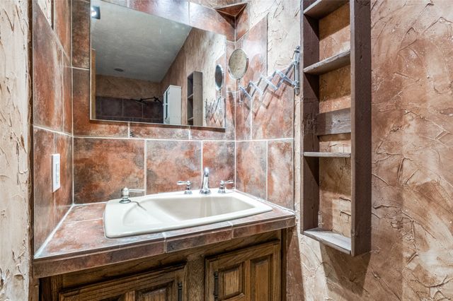 2511 Ridgemoor Court, Arlington, TX 76016