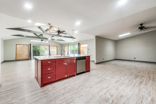 2511 Ridgemoor Court, Arlington, TX 76016