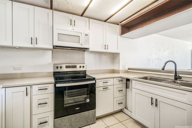 500 Lunalilo Home Road 43E, Honolulu, HI 96825