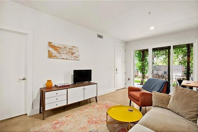 505 Tillery ST 9, Austin, TX 78702