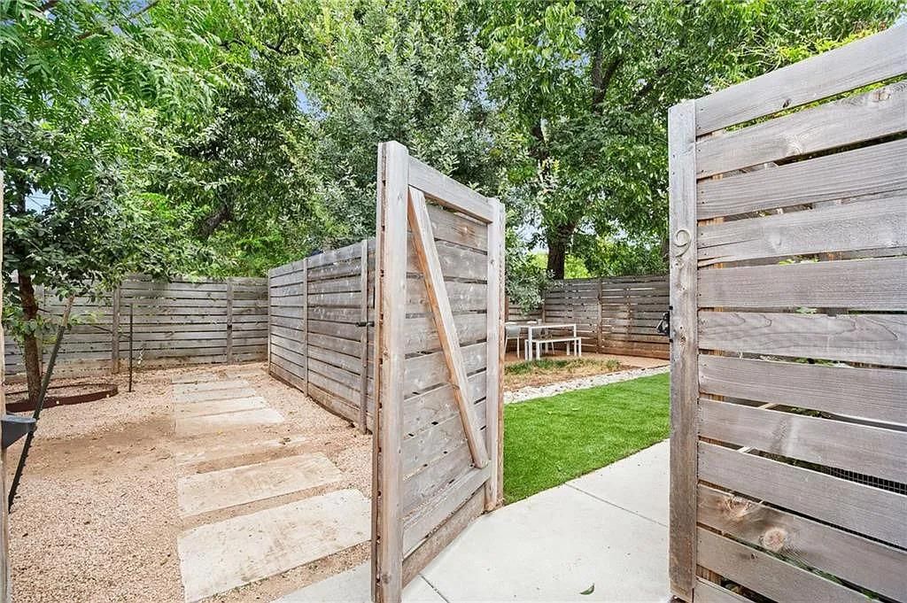 505 Tillery ST 9, Austin, TX 78702
