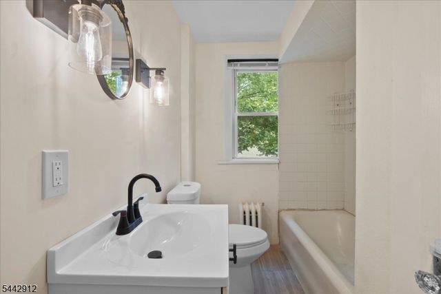 191 Brown Ave, Prospect Park Boro, NJ 07508