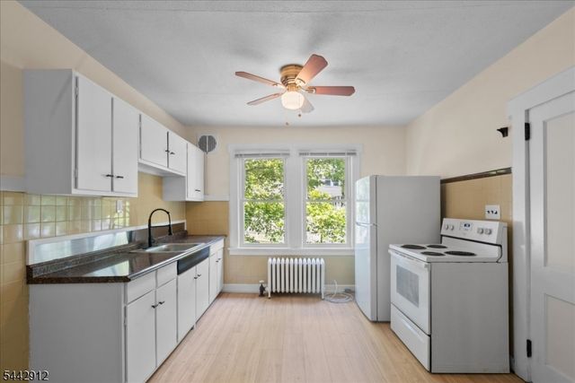 191 Brown Ave, Prospect Park Boro, NJ 07508