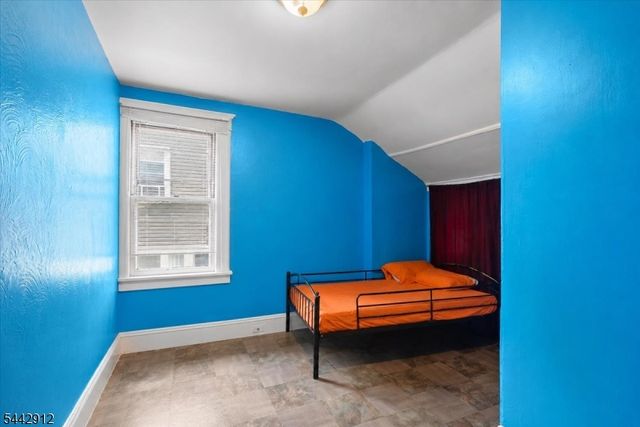 191 Brown Ave, Prospect Park Boro, NJ 07508