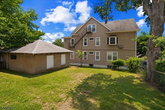 191 Brown Ave, Prospect Park Boro, NJ 07508