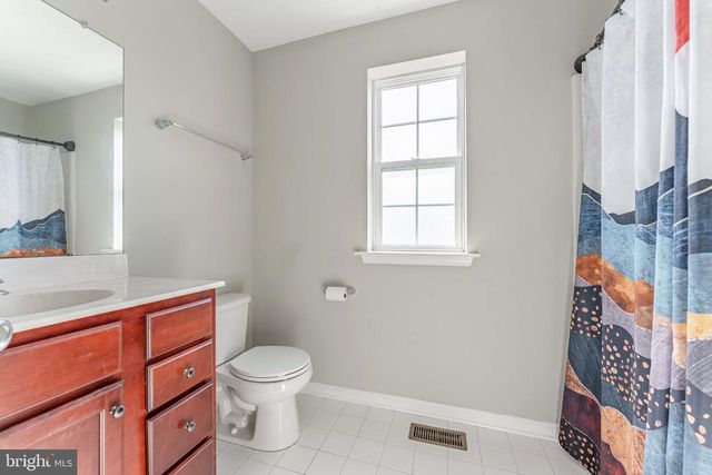 1422 BRAYDEN DR, Boothwyn, PA 19061