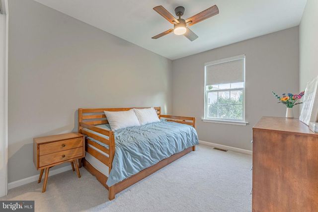 1422 BRAYDEN DR, Boothwyn, PA 19061