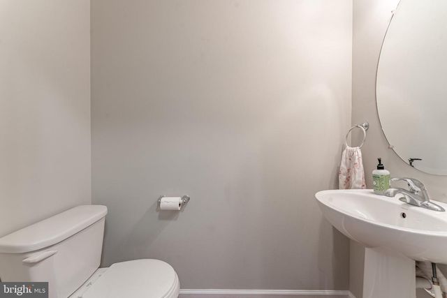 1422 BRAYDEN DR, Boothwyn, PA 19061