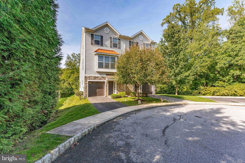 1422 BRAYDEN DR, BOOTHWYN, PA 19061 — photo 2
