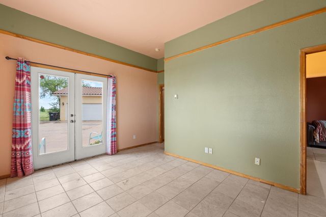 626 Dinkle Road, Edgewood, NM 87015