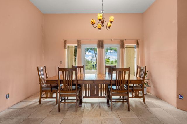 626 Dinkle Road, Edgewood, NM 87015